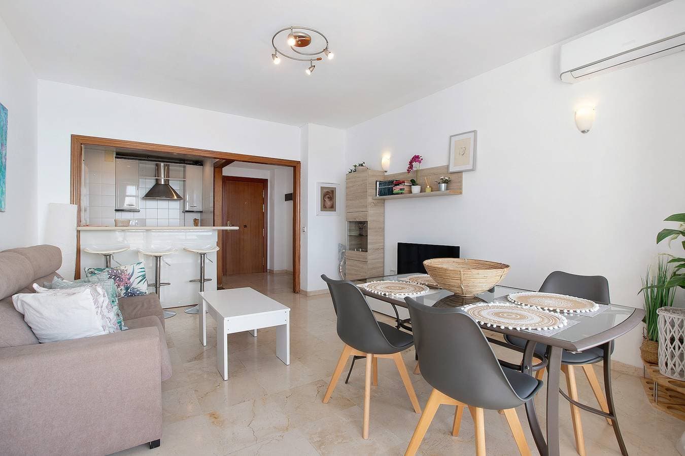 Foto 10 von 38: Apartment 'Primera Linea Vistas Panoramicas' mit Meerblick, WLAN und Klimaanlage