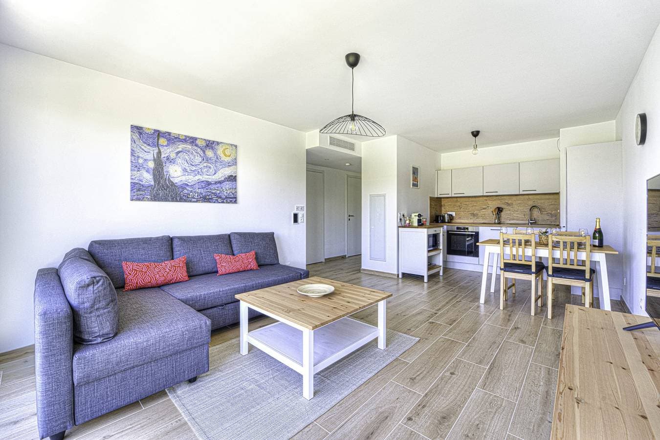 Foto 3 von 16: Appartement Fleuri, vue mer - Welkeys
