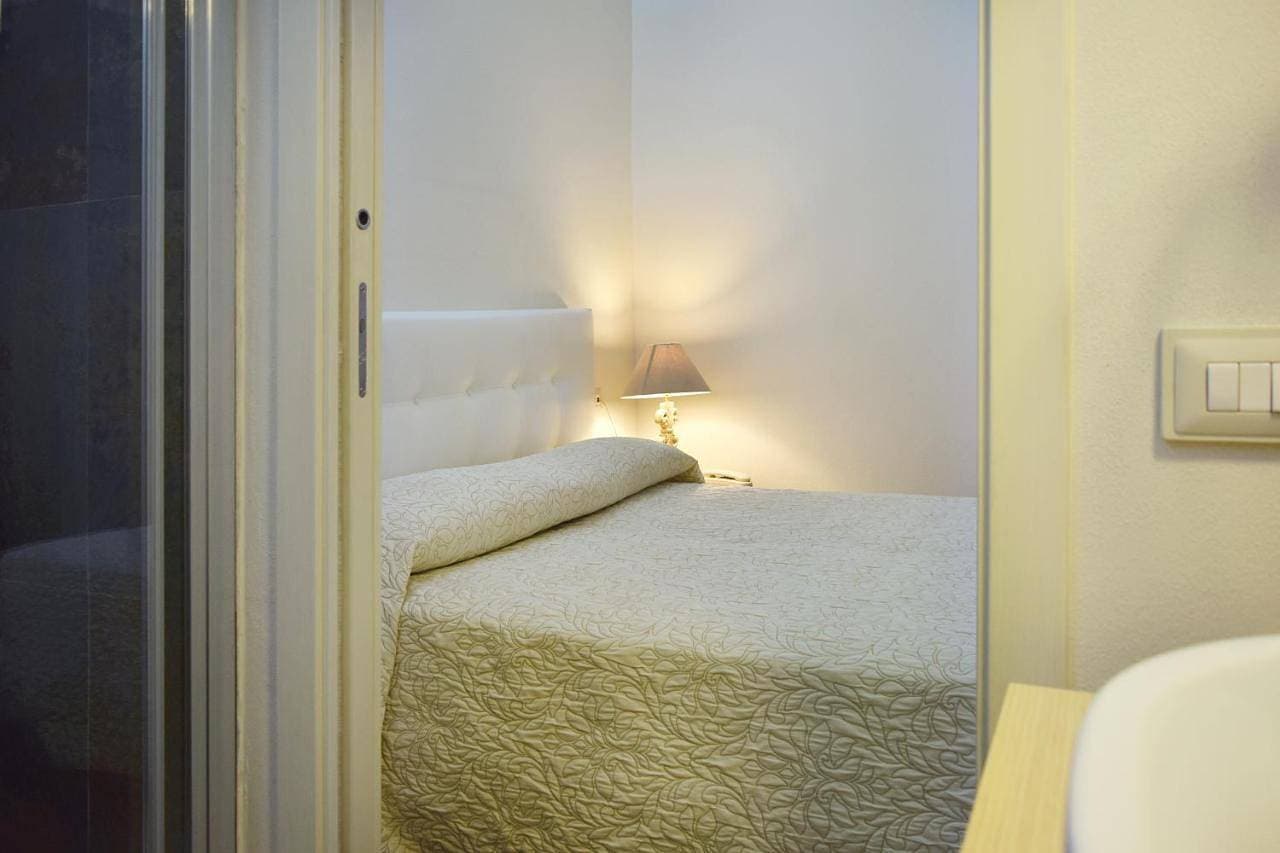 Foto 8 von 14: Budget Double Room