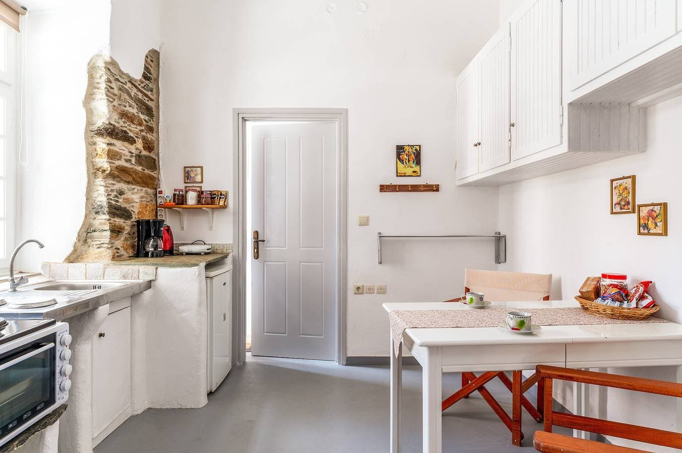 Foto 3 von 20: Ferienhaus 'Apano Vrysi Tinos 2' mit Gemeinschaftsterrasse, WLAN und Klimaanlage