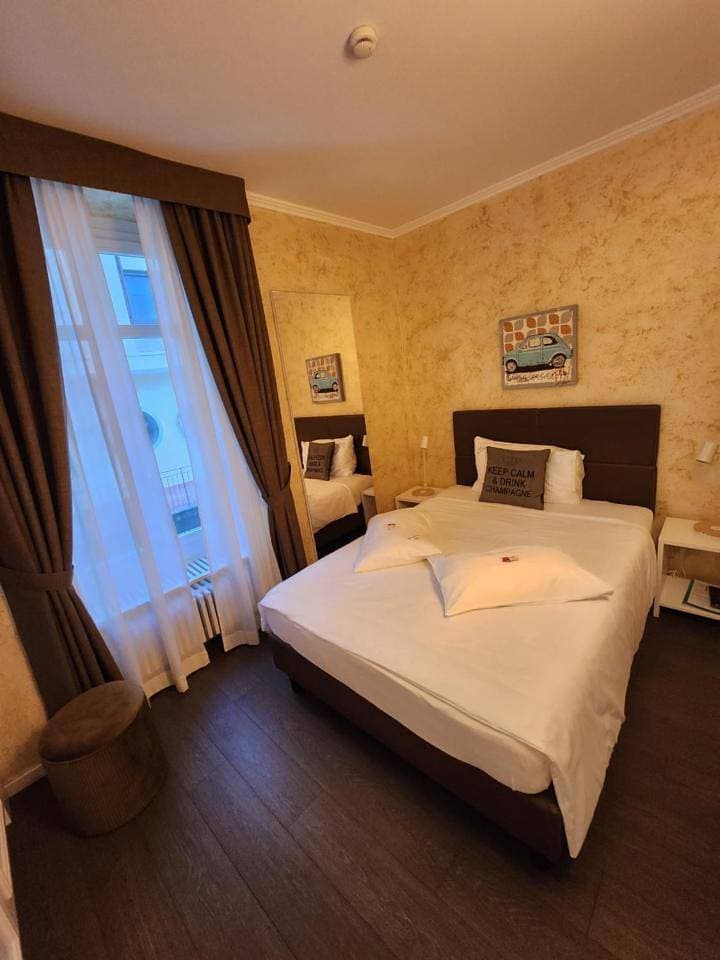 Foto 9 von 10: Economy Double Room Parterre