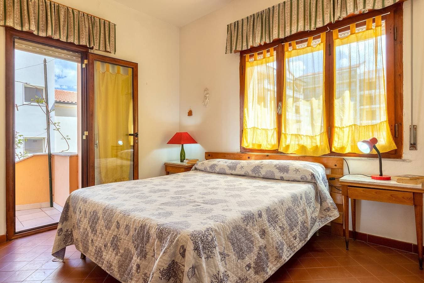 Foto 3 von 23: Ferienwohnung 'Lilla' mit direktem Meerblick, privater Terrasse und WLAN