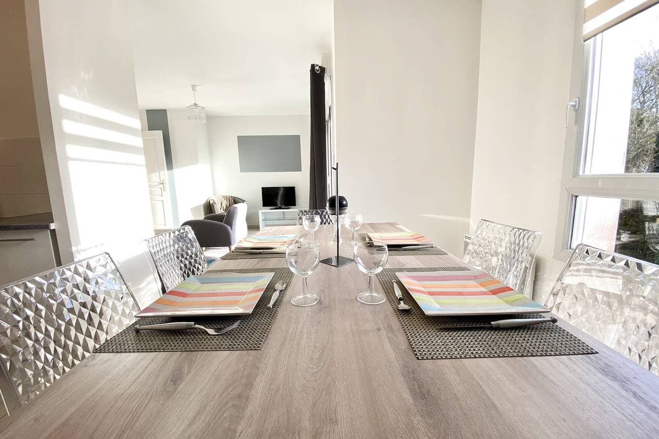 Foto 11 von 30: Ferienwohnung für 6 Personen mit Balkon