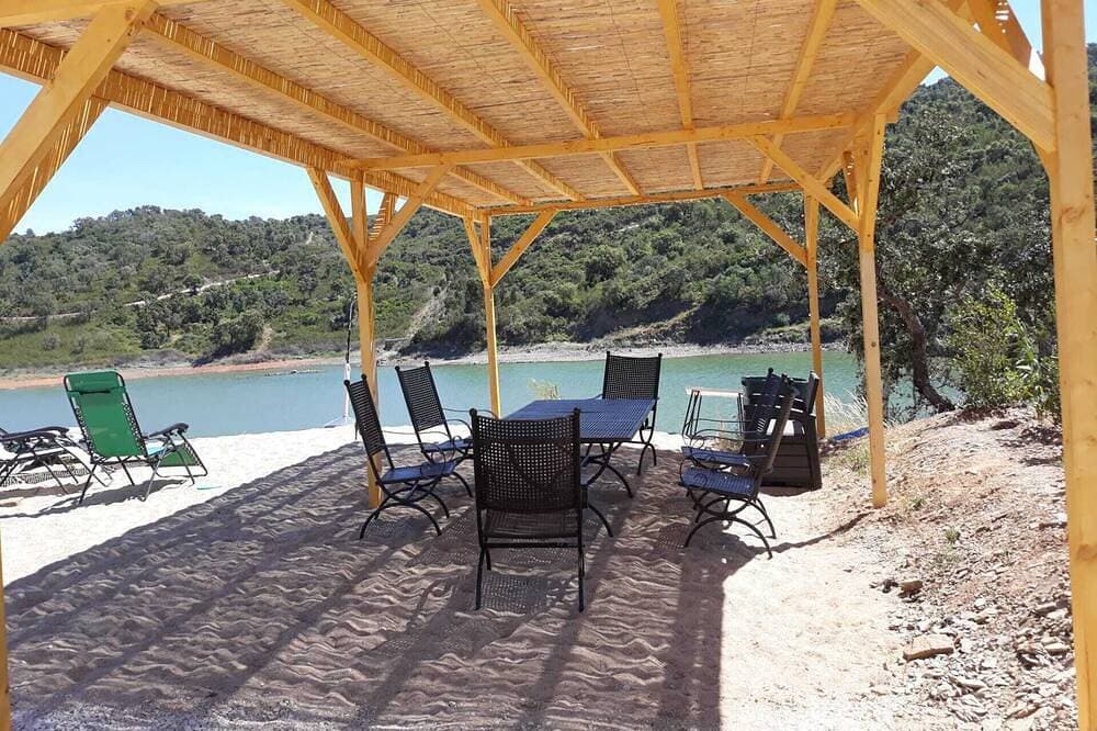 Foto 8 von 30: Isoliertes Holzhaus am Stausee/Fluss, Privatstrand, Spielplatz, 25km - Albufeira