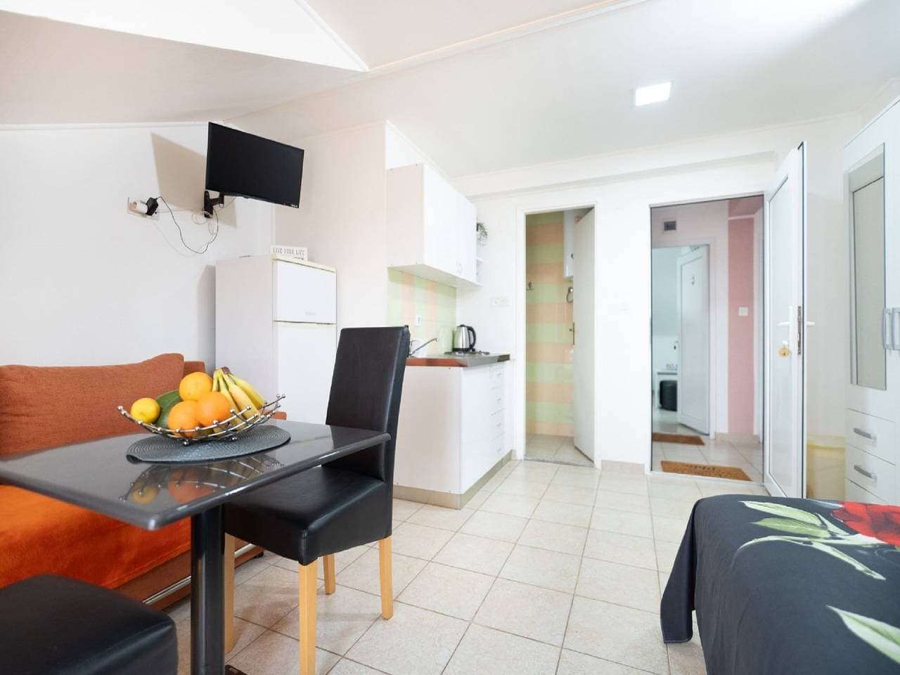 Foto 13 von 36: Apartments Milic - Studio Apartment with Sea View 4