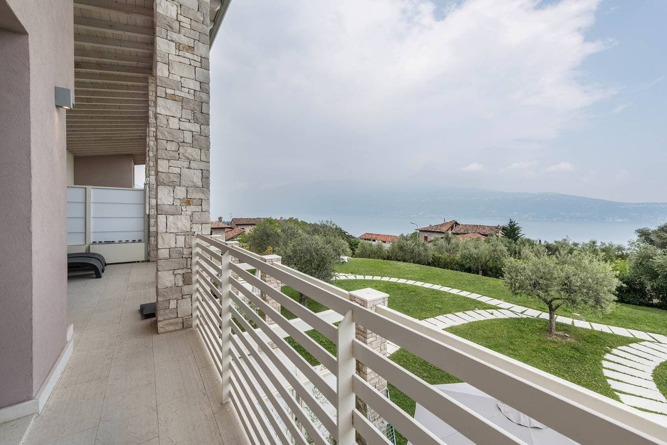 Foto 5 von 25: Apartment „Little Paradise Lake Garda“ mit Gemeinschaftspool & WLAN