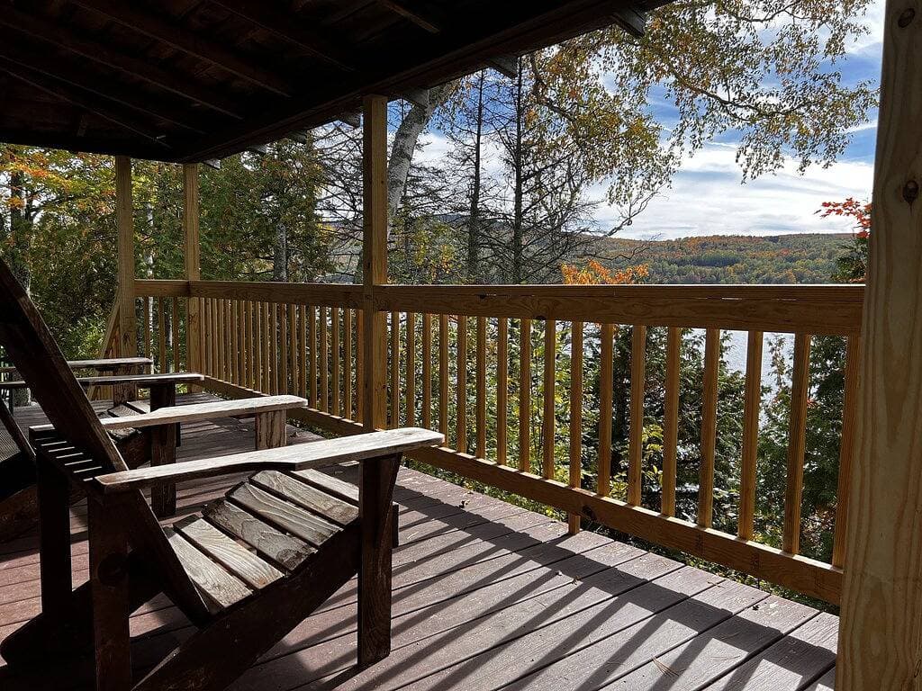 Foto 12 von 19: Lakefront Cabin on Rangeley Lake: Sauna & views