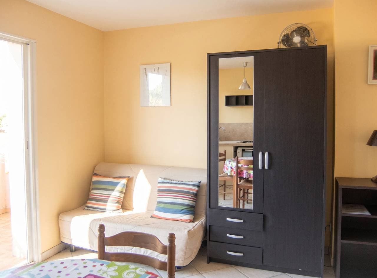 Foto 6 von 13: Charmantes Studio in Hyères - 20 m² - Freundliche Terrasse