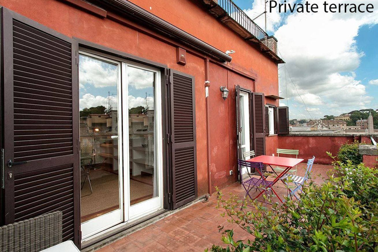 Foto 2 von 44: Ferienwohnung für 4 Personen mit Balkon/Terrasse