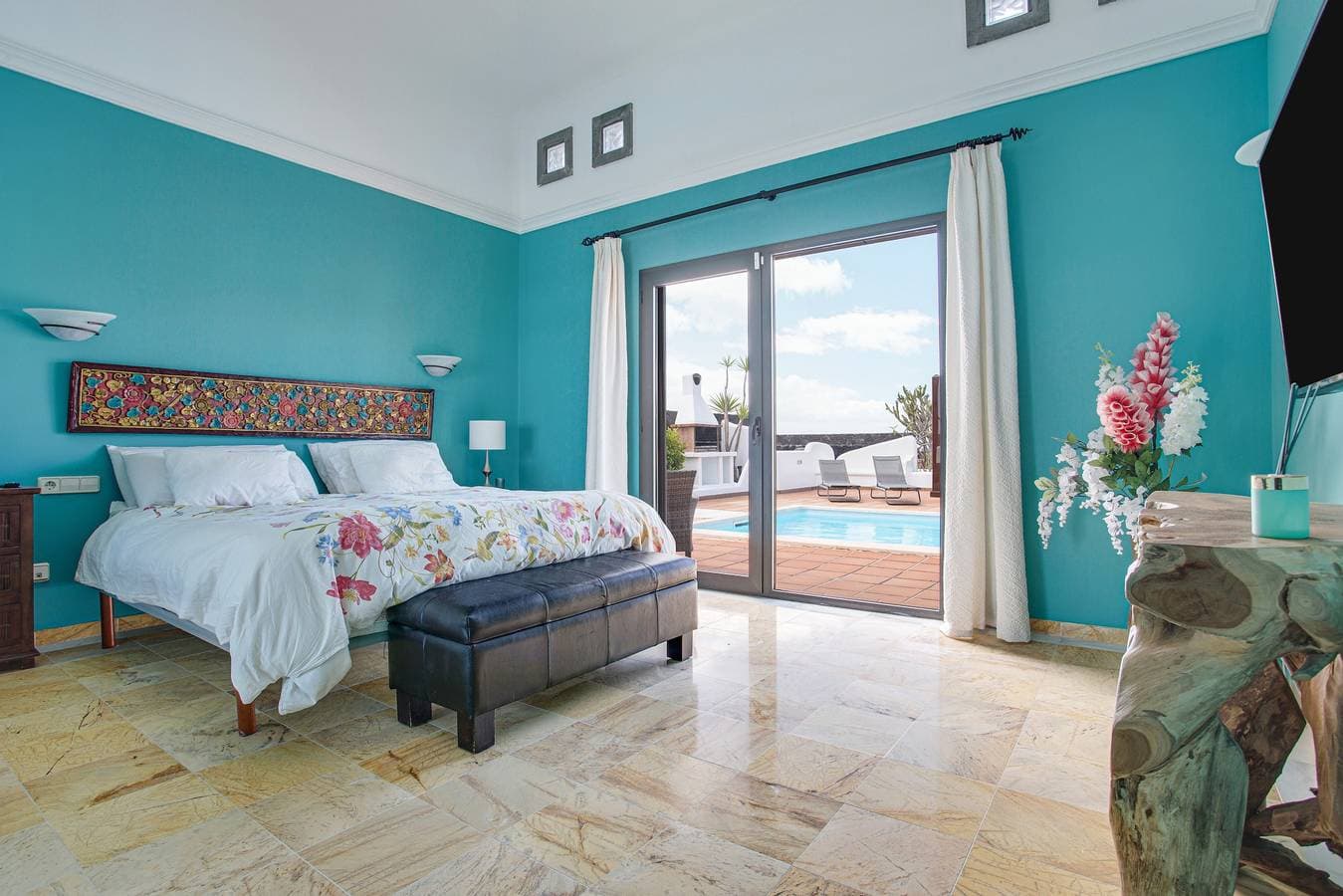 Foto 11 von 26: Ferienvilla Capricho mit Meer- & Bergblick und Pool