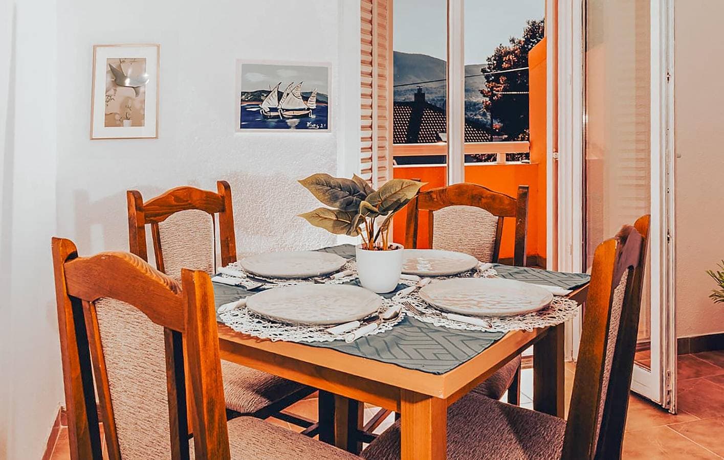 Foto 11 von 20: Gemütliche Ferienwohnung mit Meerblick, Terrasse und Parkplatz, 800 m vom Strand entfernt