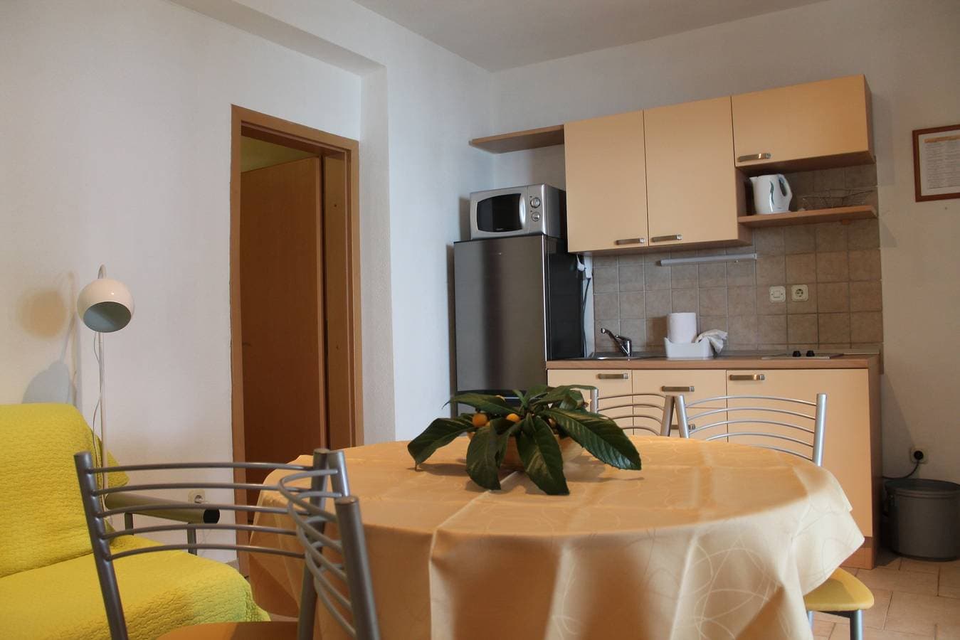 1-Zimmer-Ferienwohnung am Strand Zaostrog, Makarska -a 1