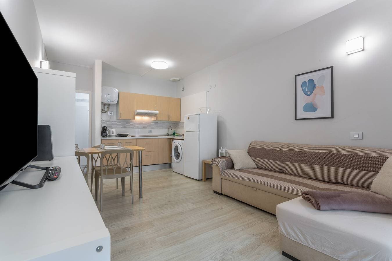 Foto 2 von 24: Ferienhaus 'Easystay Costa Del Silencio Wifi' mit Gemeinschaftspool und WLAN