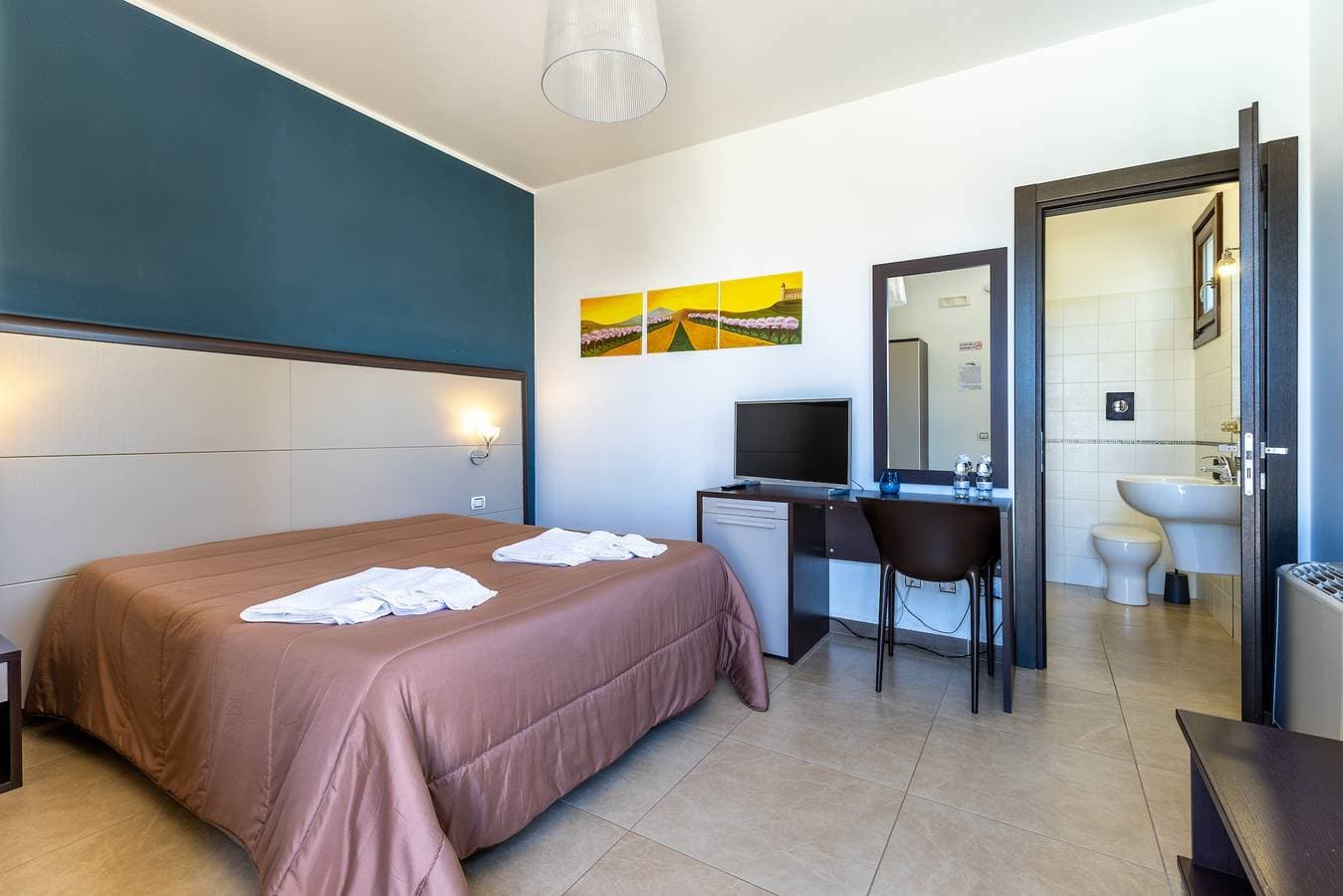 Foto 11 von 38: Zimmer 'Sciauru' mit Gemeinschaftspool, WLAN und Klimaanlage