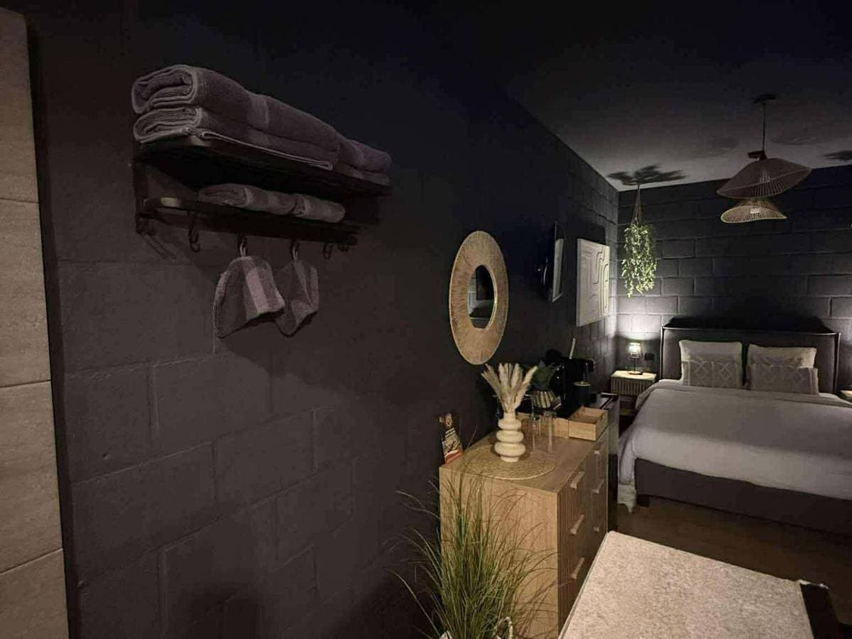 Foto 4 von 7: Double Room with Private Bathroom