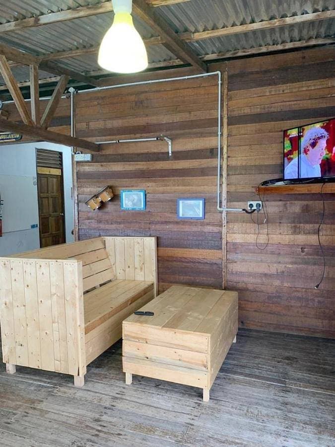 Foto 5 von 7: Standard Twin Room with Shared Bathroom