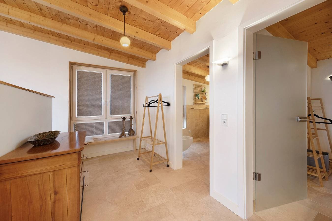 Foto 12 von 35: Ferienhaus 'Mit Panoramablick' mit Bergblick, Gemeinschaftsterrasse und Wi-Fi
