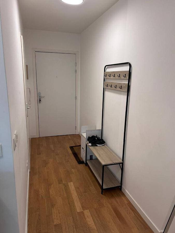 Foto 4 von 5: One-Bedroom Apartment