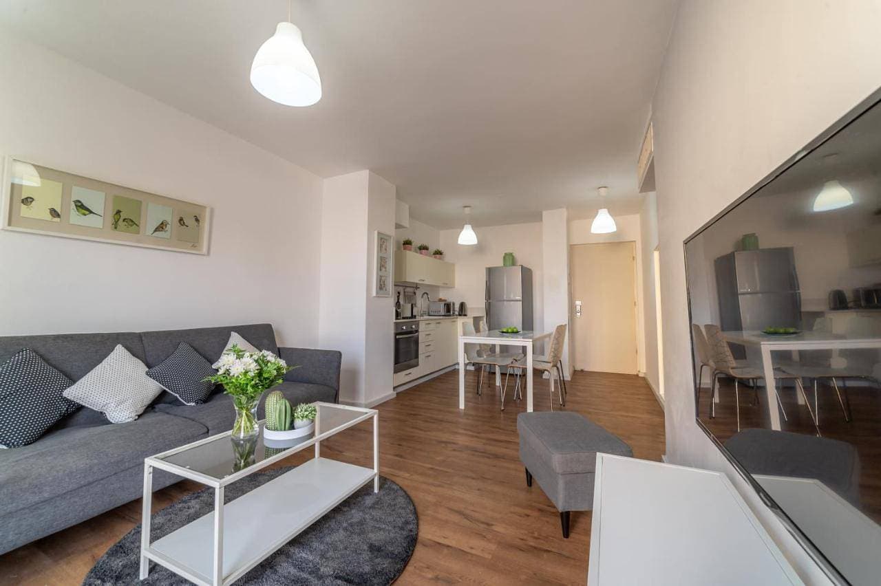 Foto 13 von 19: Superior One-Bedroom Apartment with Balcony
