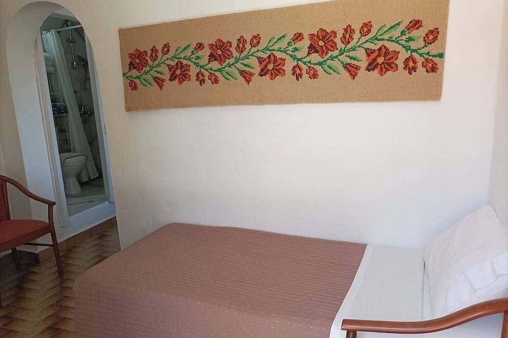 Foto 2 von 19: Villa Amalia #4, Sunny studio for 3