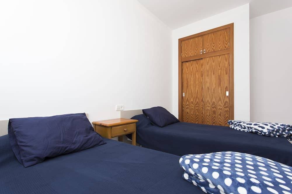 Foto 3 von 30: Can Picafort Wohnung in erster Linie. 6 Pers. WIFI A / C Terrasse mit Blick auf das Meer. 75m2