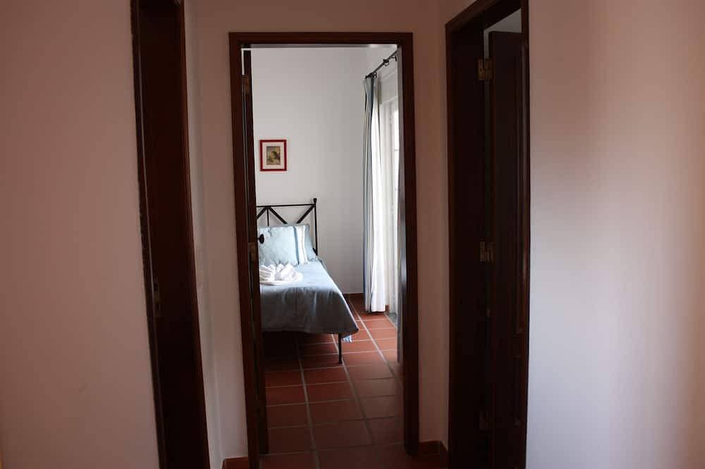 Foto 4 von 16: Apartment mit Gemeinschaftspool, Landschaftsgärten, Wi-Fi