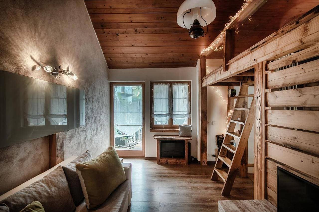 Casa Edera by Quokka 360 - typical romantic wooden house 1