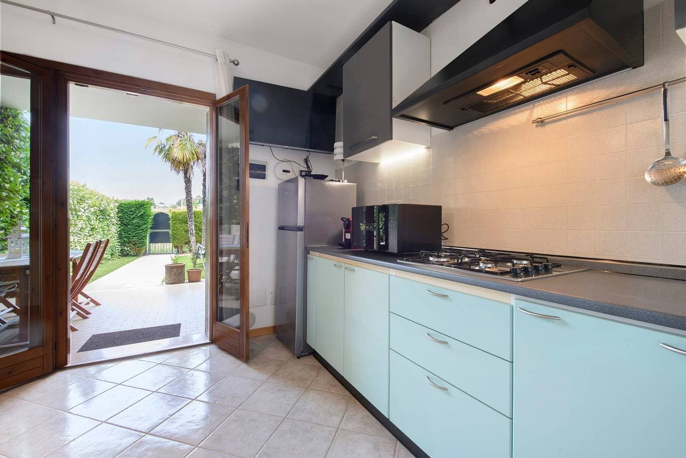 Foto 13 von 37: Apartment 'I Vigneti Del Garda' mit Gemeinschaftspool, WLAN und Klimaanlage