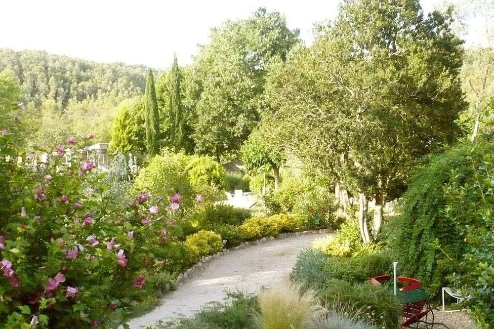 Foto 8 von 18: Natursteinhaus mit Charme , wunderschöner, großer Garten , Pool , Sonnenterrasse