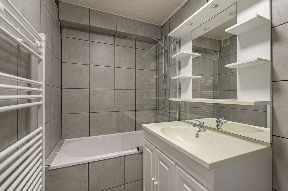 Foto 3 von 11: Moderne Wohnung mit Balkon, WLAN, Pistenlage in Courchevel