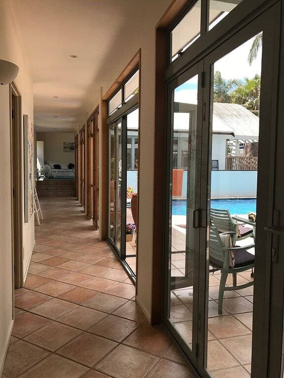 Great located Bedroom for rent on a Dayly, Weekly or Monthly Agreement. 1