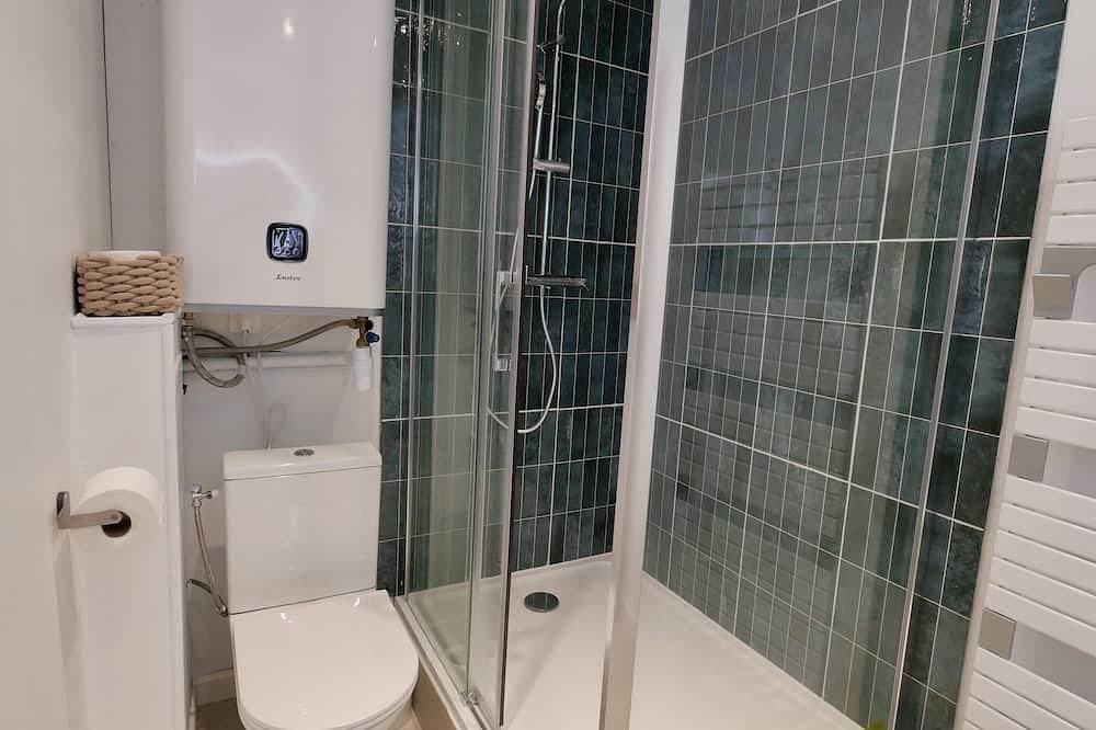 Foto 5 von 14: D-Day Suites - carentanlocation.fr: Dune - Downtown - Sleeps 4 / 2 min from the train station