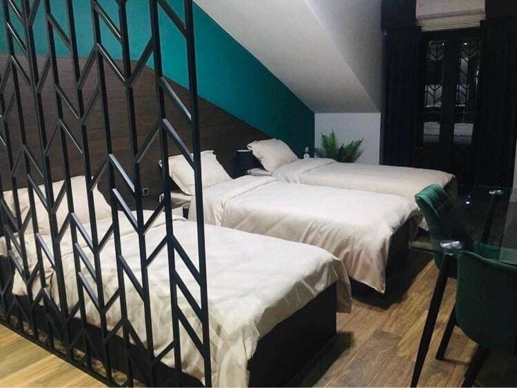 Foto 7 von 16: Standard Triple Room