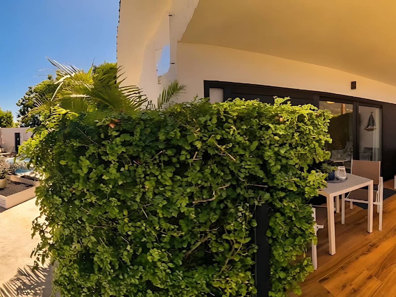 Foto 3 von 31: Ferienhaus mit privater Terrasse und Garten