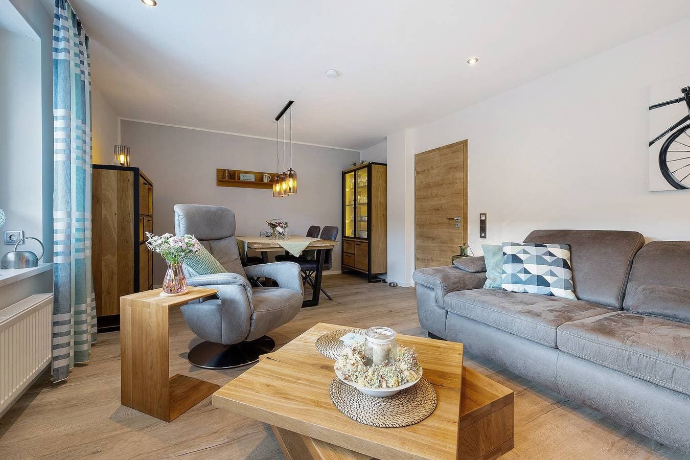 Foto 8 von 24: Ferienwohnung "Landradler" mit Privatterrasse, Gemeinschaftsgarten und WLAN