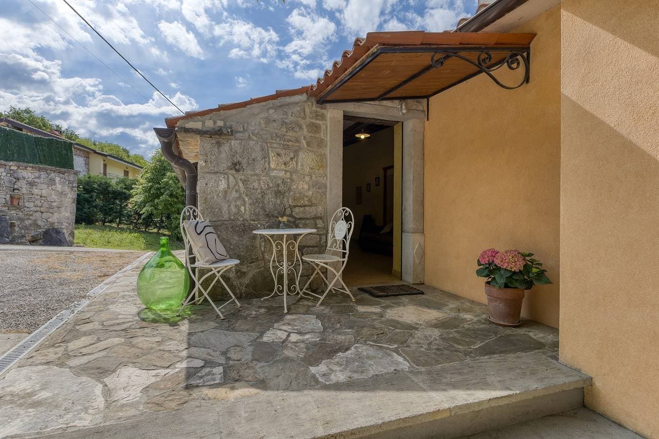 Foto 4 von 27: Ferienhaus Kapitani Hum