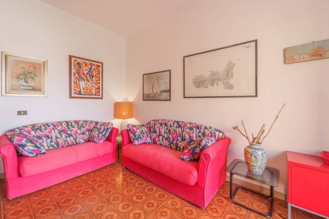 Foto 11 von 37: Ferienwohnung für 6 Personen mit Balkon