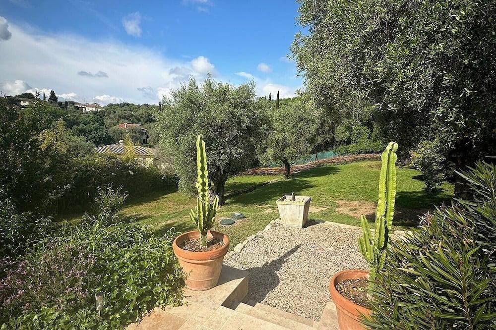 Foto 7 von 30: French Riviera, charming and romantic villa southfacing with a scenery view