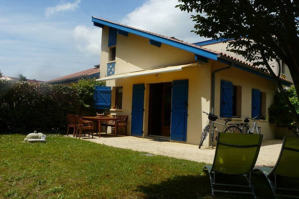Foto 9 von 19: Einfamilienhaus mit Pool, Kinderclub in der Wohnanlage