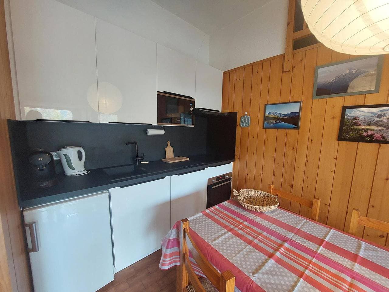 Foto 3 von 12: 2-Zimmer-Wohnung mit Terrasse in Courchevel