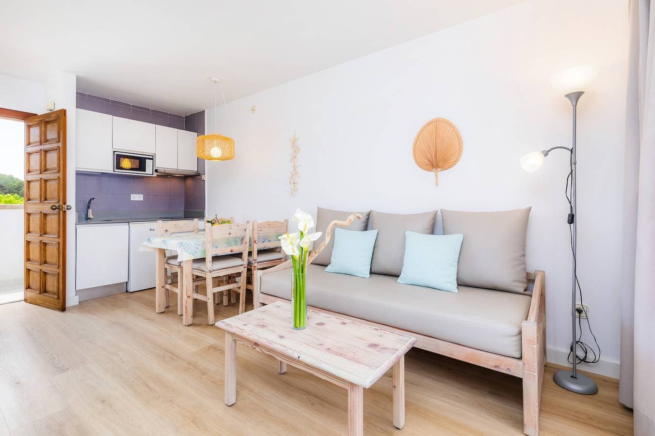 Foto 6 von 26: Strandnahes Apartment mit Zugang zum Pool, einer privaten Terrasse, Klimaanlage und WLAN