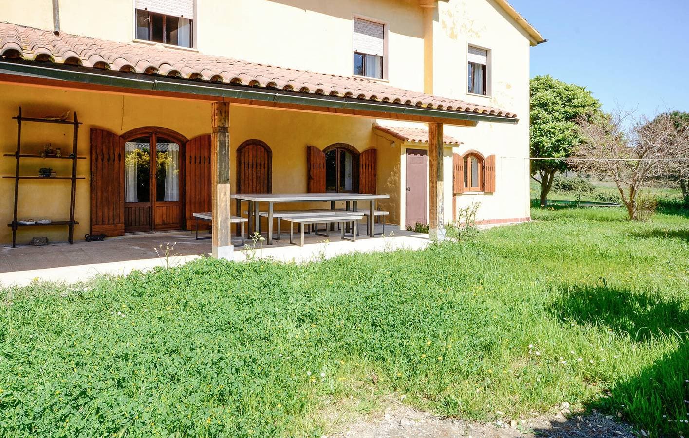 Foto 5 von 41: Reizende 300-Quadratfuß-Oase mit Pool, Garten und WLAN