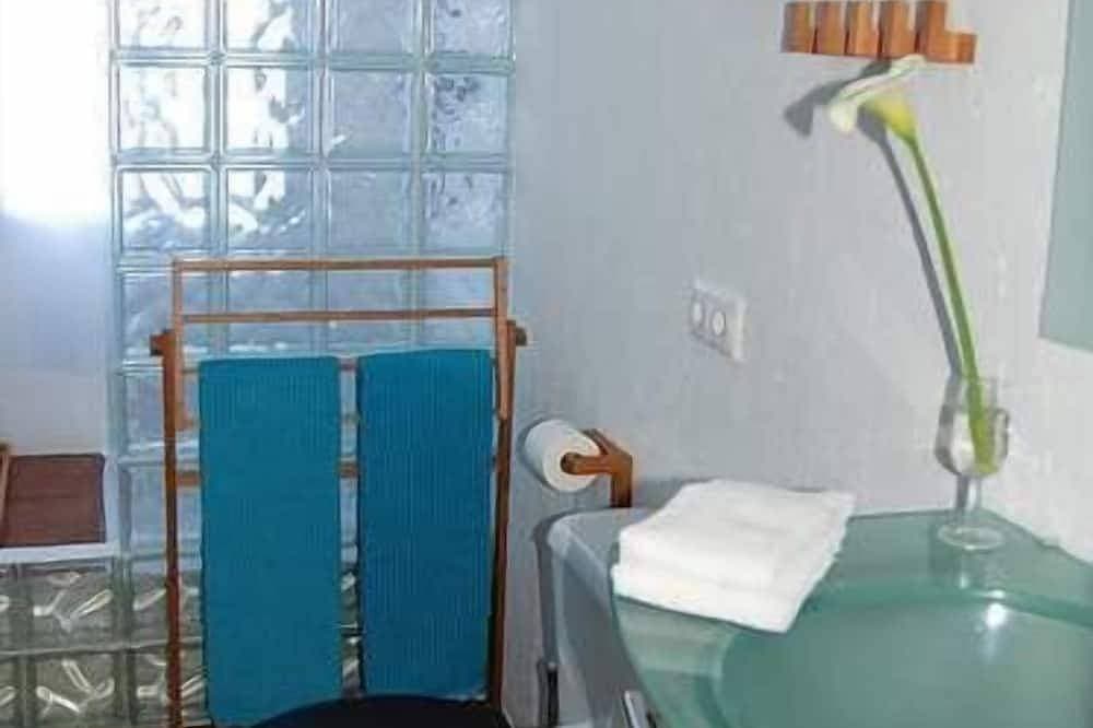 Foto 7 von 30: Renoviertes Ferienwohnungen mit grosser Terrasse und panoramischer Seeblick