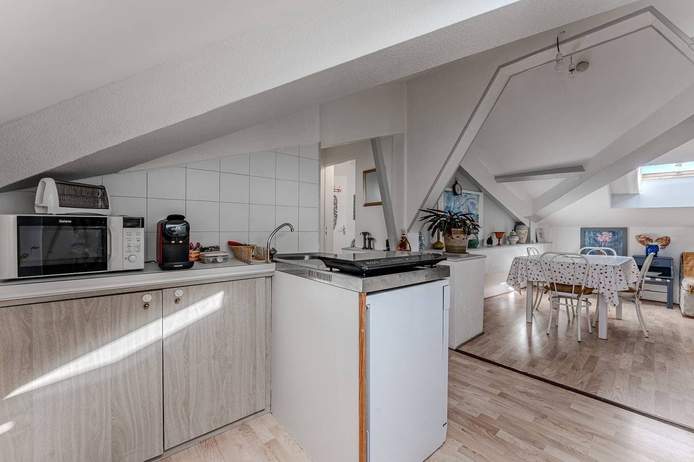 Foto 10 von 20: Mansardenapartment mit privatem Garten, WLAN & Klimaanlage im Zentrum La Teste-de-Buch