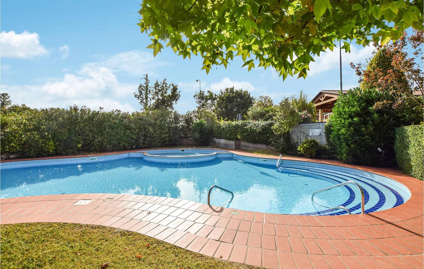 Foto 8 von 23: Luxuriöses Apartment mit Pool und Parkplatz, 2 km vom Strand entfernt