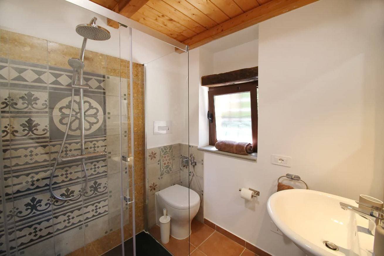 Foto 12 von 44: Ferienwohnung für 2 Personen mit Garten