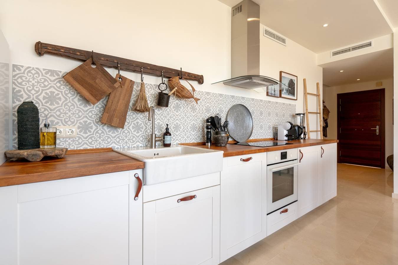 Foto 7 von 26: Alcazaba Lagoon Estepona - Luxury Boho Apartment