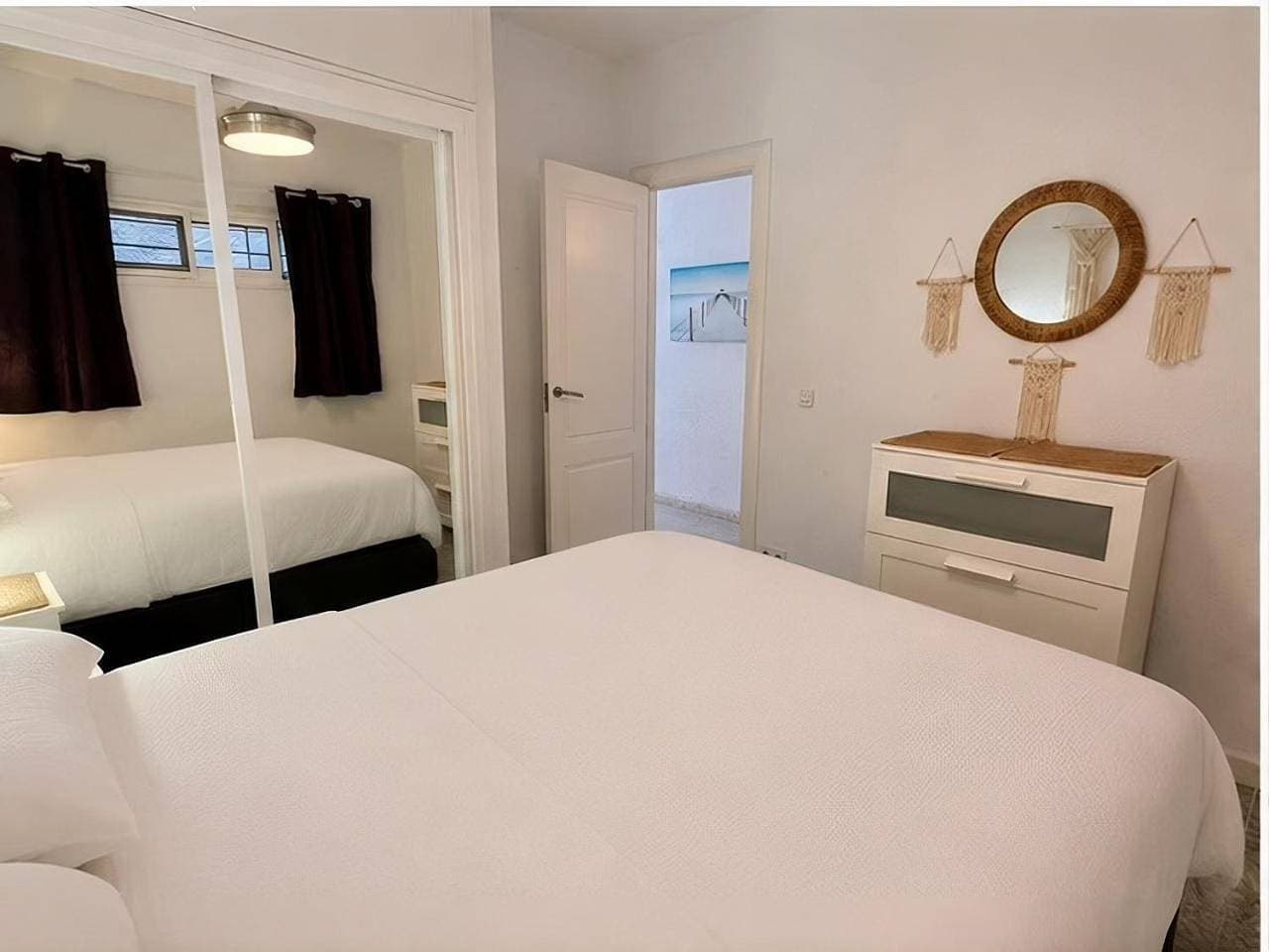 Foto 13 von 23: One-Bedroom Apartment with Sea View and Terrace