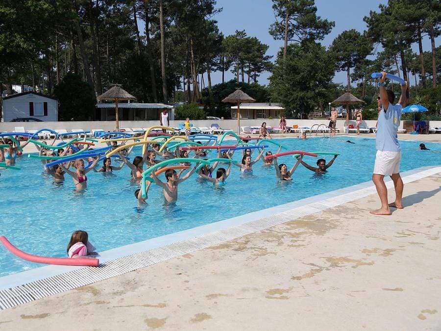 Foto 8 von 59: Camping Siblu les Embruns Funpass inclus - Mobilheim 8 personen - Essential 3ch 8p Signature clim