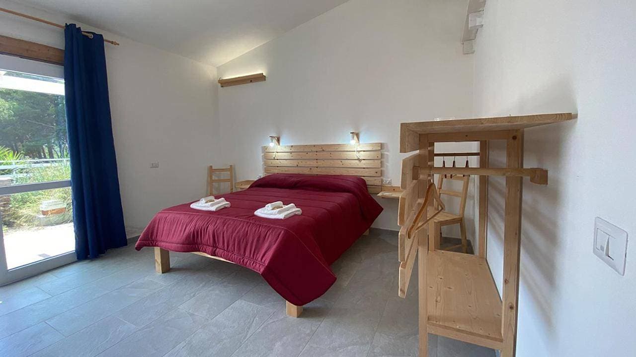 Foto 8 von 10: Double Room with Private Bathroom